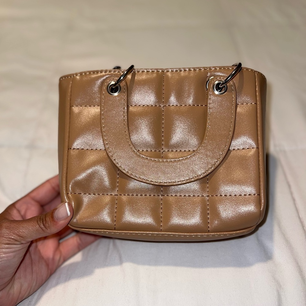 *NWOT* Tan Quilted Women's Handbag